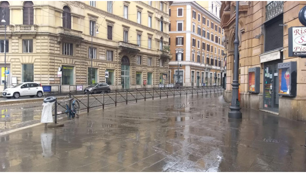 Immagine: Rifiuti, Ama: 'Vie e piazze del centro storico di Roma pulite'