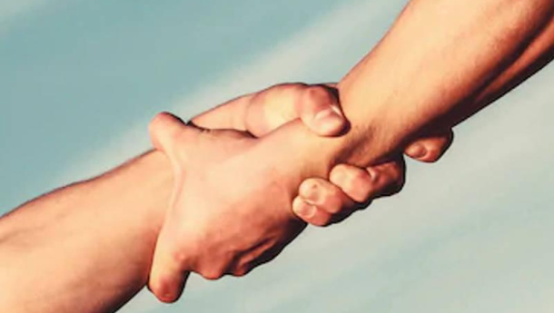 Immagine: InsiemeMaiSoli, a Napoli al via la manifestazione d’interesse per le attività commerciali in soccorso dei più bisognosi