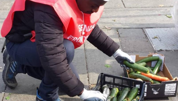 Immagine: L’emergenza cibo a Torino. In Aurora un continuo equilibrio precario tra riscatto e abbandono sociale
