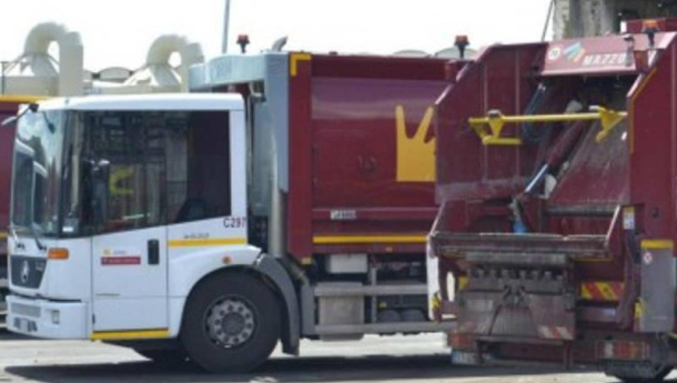 Immagine: Roma, Ama prepara una raccolta dedicata per rifiuti Covid 19 e scagliona ulteriormente i turni degli operatori
