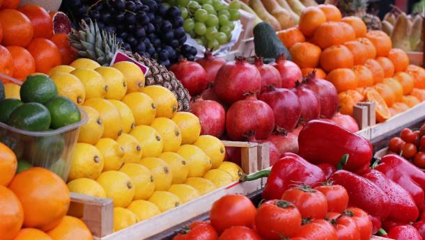 Immagine: Milano, Coronavirus: la 'spesa sospesa' dal contadino amico per le persone in difficoltà