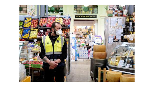 Immagine: Lombardia, dietrofront della Regione: riaprono i mercati coperti