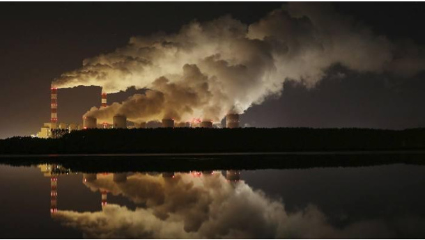 Immagine: Re:Common e Greenpeace: Unicredit continua a finanziare il carbone con miliardi di euro, ignorando gli appelli di ONU e scienza