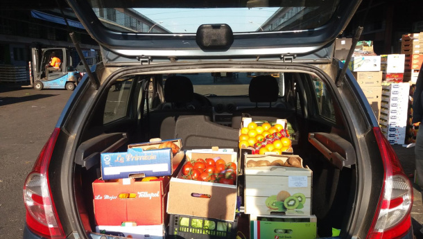 Immagine: Nuova esperienza di recupero e ridistribuzione cibo dell'Ortomercato di Milano a famiglie bisognose