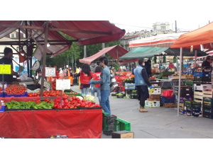 Fase 2 a Porta Palazzo. Il mercato riprende le attività in sicurezza | VIDEO