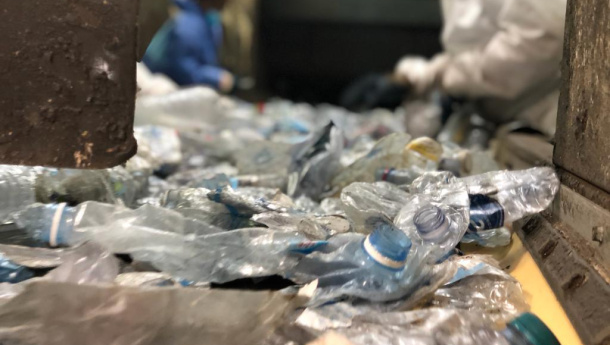 Immagine: Calo dei rifiuti ai tempi del Coronavirus: la controtendenza degli imballaggi in plastica