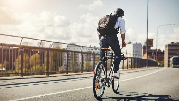 Immagine: Emilia Romagna, via al progetto ‘Bike to work’: fino a 50 euro al mese per chi va al lavoro in bicicletta