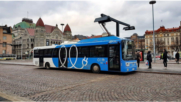 Immagine: Fase 2 e trasporto pubblico, Milano e altre tre città chiedono all'Ue 3,5 miliardi di euro per autobus a zero emissioni