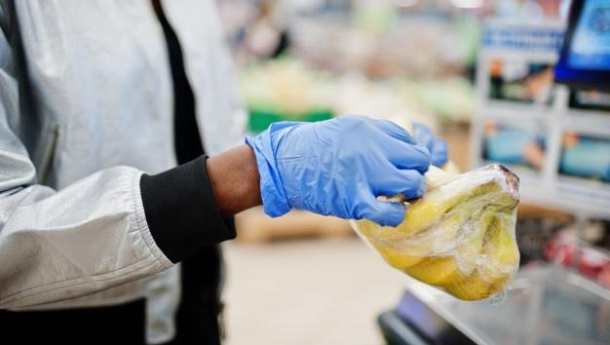 Immagine: Coronavirus, Walter Ricciardi: 'I guanti possono essere pericolosi'