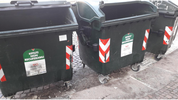 Immagine: Coronavirus e lockdown. Crolla la produzione di rifiuti ad aprile 2020 a Torino: - 26%