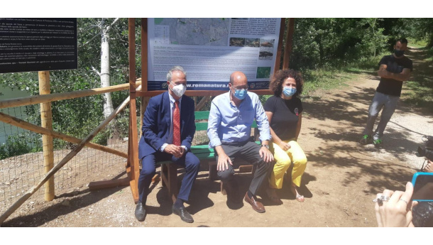 Immagine: Zingaretti inaugura barriera antirifiuti sul fiume Aniene, raddoppia l’intervento della Regione Lazio