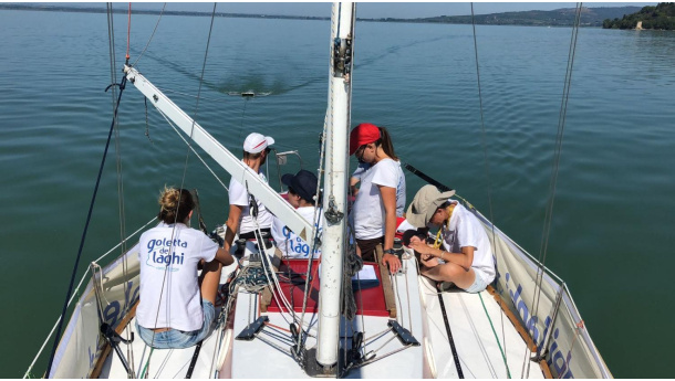 Immagine: Un'emergenza silenziosa: microplastiche in aumento nei laghi italiani