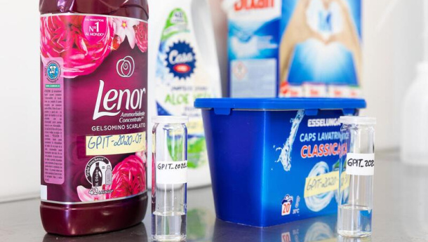 Immagine: Plastica liquida nei detergenti, l'escamotage delle aziende (anche italiane) per aggirare la legge sulle microplastiche