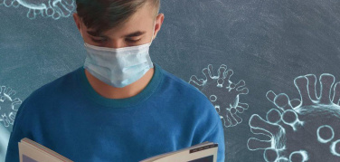 Scuola, il Comune di Torino scrive al governo: 'Ripensate l'obbligo delle mascherine usa e getta'