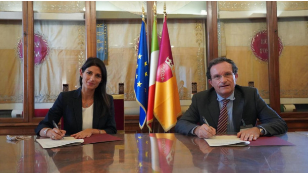 Immagine: Le macchinette 'mangiaplastica' arrivano nei mercati di Roma, siglata intesa con Coripet