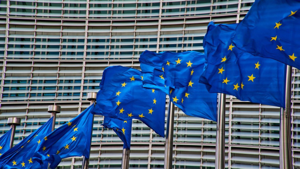 Immagine: Investire in nuove infrastrutture energetiche: via libera alle sovvenzioni dell'UE per un valore di quasi 1 miliardo di euro