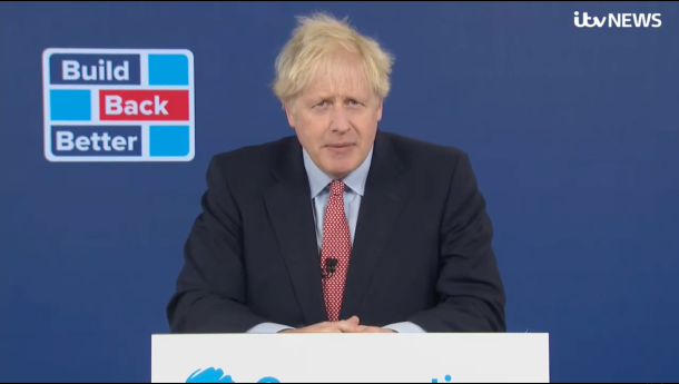 Immagine: Il discorso in cui Boris Johnson promette che in 10 anni le case britanniche useranno solo energia eolica | Video