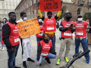 Torino. Lo sciopero per il Clima del 9 ottobre: in piazza Castello anche le Sentinelle dei Rifiuti e gli Ecomori | Video