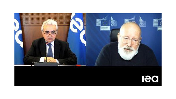 Immagine: Ue, Timmermans a colloquio con Birol: 'Dobbiamo dare ai nostri bambini un futuro decarbonizzato'
