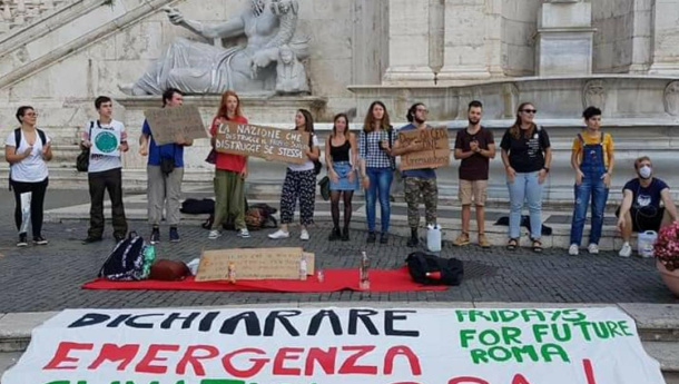 Immagine: Roma, Fridays For Future: 'Risposte totalmente insufficienti dalla città su clima, rifiuti, mobilità sostenibile