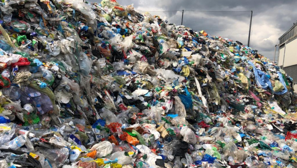 Immagine: Tassa sulla plastica: pubblicata sulla Gazzetta Ufficiale UE la norma per l'introduzione della plastic tax europea