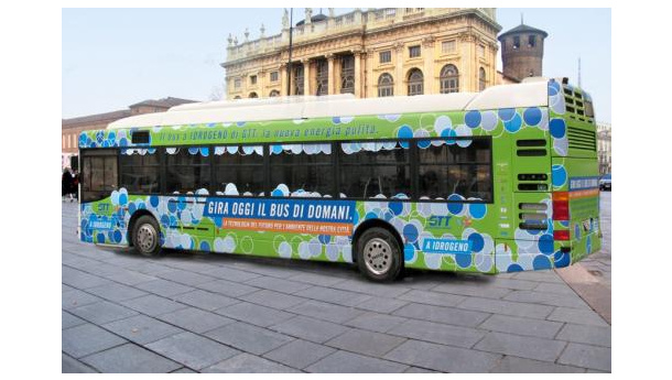 Immagine: Bus all’idrogeno, costato 6 milioni ora è fermo all’Environment Park