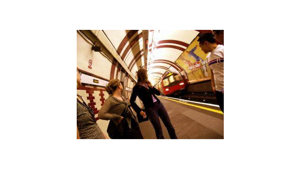 Immagine: Rapporto Isfort: calo della mobilità, soprattutto privata