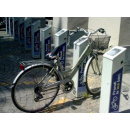 Immagine: Asti: il bike sharing compie un anno. Legambiente: servono più bici e piste ciclabili percorribili
