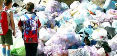 Emergenza rifiuti, l’Italia spera di sbloccare i 500 milioni congelati dall’Ue