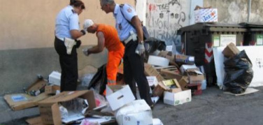 Bari: le prime multe dopo l'ordinanza del sindaco sui rifiuti. Partito il corso per gli operatori Amiu