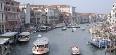 Bio-Vaporetti nella laguna di Venezia