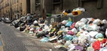 Il ‘nuovo’ Piano rifiuti della Regione Campania: 4 inceneritori e nuove discariche
