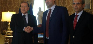 Incontro de Magistris-Berlusconi: verso sblocco dei fondi. Rifiuti fuori regione, passa odg del Pd