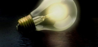 Riciclo: Vita da lampadina tra i banchi di scuola