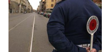 Torna la DomenicAspasso: a Milano il 27 maggio di nuovo ferme auto e moto
