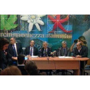 Immagine: Clini, bonifica di Taranto: “Il Presidente della Puglia Nichi Vendola prossimo commissario