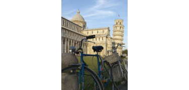 Pisa, biciclette contromano nei sensi unici