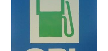 Puglia, auto a metano e GPL: niente bollo per 5 anni e taglio dell’Imposta regionale sulla benzina