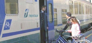Puglia, stop al trasporto bici su treni regionali: #Salvaiciclisti: «Trenitalia vuole sospendere l'accordo»