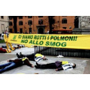 Immagine: Smog, Legambiente: a Roma +35% rischio tumore al polmone per inquinamento, contro media europea +22%