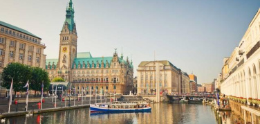 Energia, Amburgo verso la gestione pubblica della rete: intervista a Karl-Ludwig Schibel (Alleanza per il Clima)