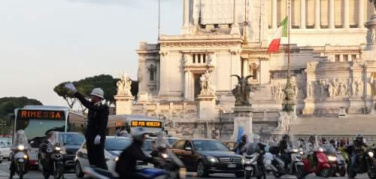 Roma, aumentano traffico e rifiuti