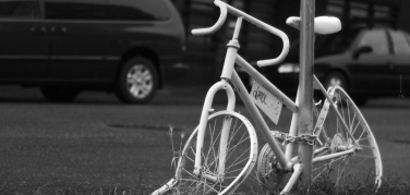 Istat: calano gli incidenti, ma aumenta la percentuale dei ciclisti uccisi