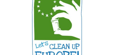 Roma, per lo European Clean Up Day si pulisce Piazza Vittorio
