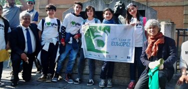 Let's clean up Europe, piazza pulita a Bologna e Roma | Photogallery