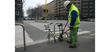 Biciclette abbandonate: in 6 mesi a Milano prelevati 667 rottami
