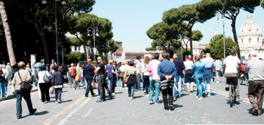 Roma, Via dei Fori Imperiali pedonale nel weekend fino al 25 ottobre