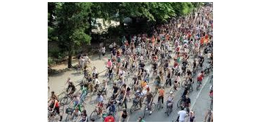 #senzamani, Bike Pride pedala contro la violenza sulle donne