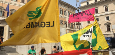 Ecoreati: a Roma il sit-in di fronte alla Camera dei Deputati