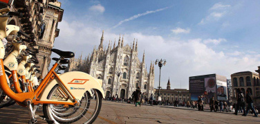 Soldi per andare in bici? Milano vuole premiare i pendolari che vanno al lavoro su due ruote